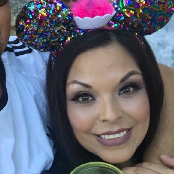 Meet your Posher, Leesa. - Picture 1 of 1